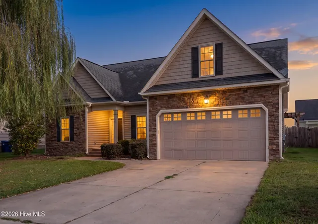 Photo 1 of Single family home for sale at 820 Megan Dr, Greenville, NC 27834 | MLS# 100601321 | Listing updated on 2026-09-04