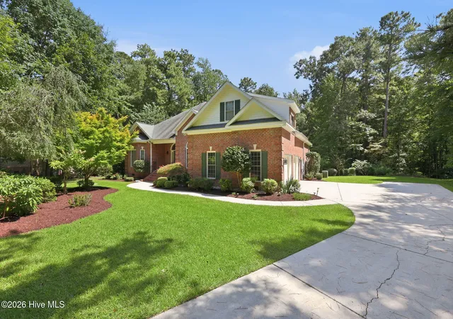Photo 3 of Single family home for sale at 3807 Leaf Ct, New Bern, NC 28562 | MLS# 100593893 | Listing updated on 2026-09-19