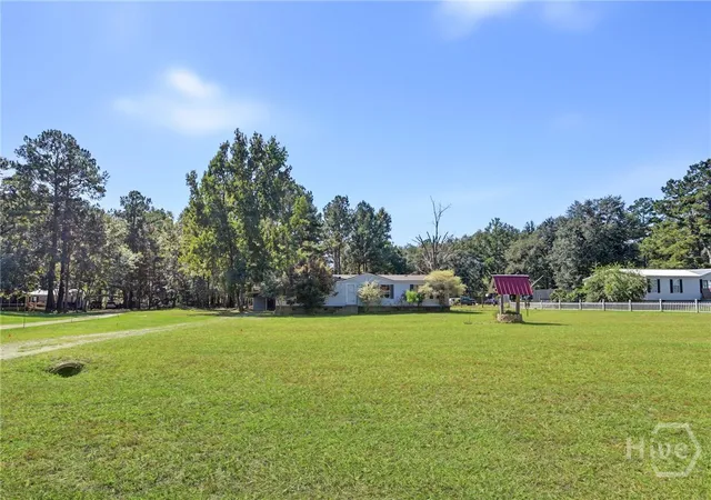 Photo 3 of Manufactured home for sale at 112 Stonesthrow Ct, Guyton, GA 31312 | MLS# SA366509 | Listing updated on 2026-10-29