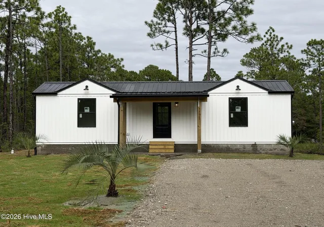 Photo 1 of Single family home for sale at 1171 Rockingham Rd, Southport, NC 28461 | MLS# 100609690 | Listing updated on 2026-10-27