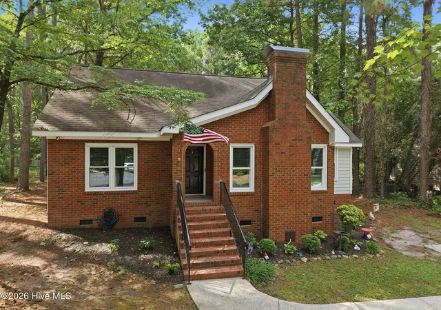 Photo 2 of Single family home for sale at 1006 River Hl Dr, Greenville, NC 27858 | MLS# 100602820 | Listing updated on 2026-09-14