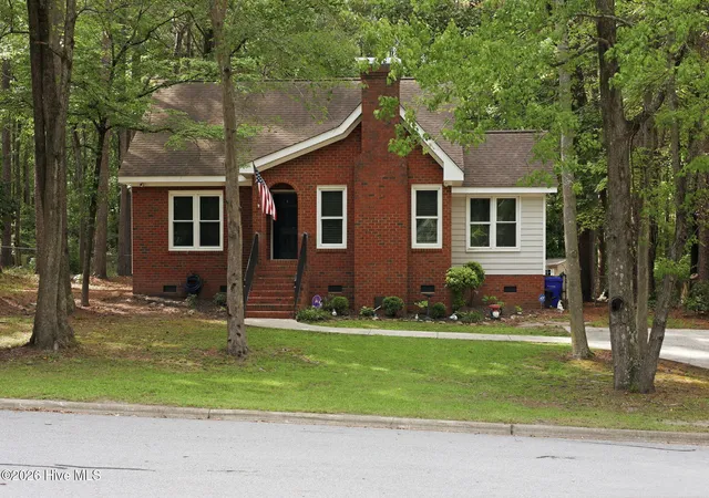 Photo 3 of Single family home for sale at 1006 River Hl Dr, Greenville, NC 27858 | MLS# 100602820 | Listing updated on 2026-09-14