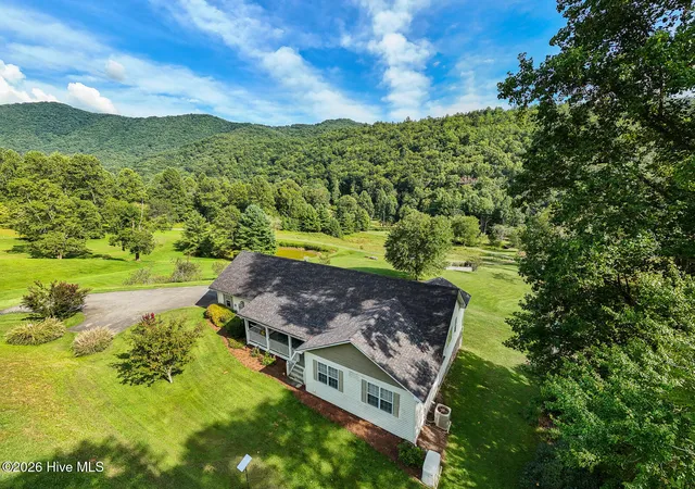 Photo 2 of Single family home for sale at 1056 Franks Crk Rd, Robbinsville, NC 28771 | MLS# 100600585 | Listing updated on 2026-09-14