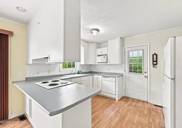 Photo 3 of Single family home for sale at 285 Mcdairmid Rd, Pinehurst, NC 28374 | MLS# 100595840 | Listing updated on 2026-09-16