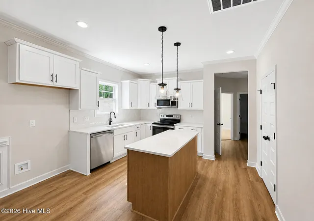 Photo 4 of Single family home for sale at 261 Yardley Dr, Smithfield, NC 27577 | MLS# 100584238 | Listing updated on 2026-09-20