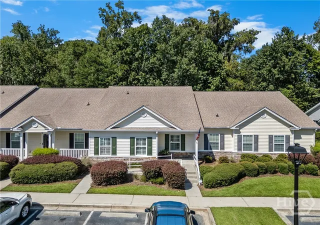 Photo 3 of Townhouse for sale at 88 Travertine Cir, Savannah, GA 31419 | MLS# SA364034 | Listing updated on 2026-09-14