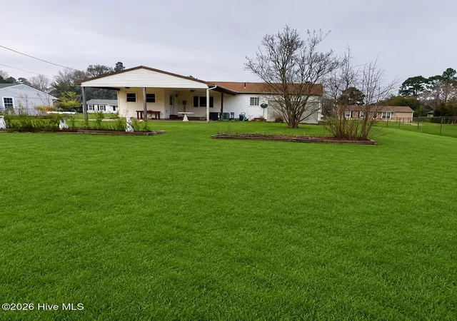 Photo 1 of Single family home for sale at 165 Copeland Ct, Hubert, NC 28539 | MLS# 100600672 | Listing updated on 2026-09-14