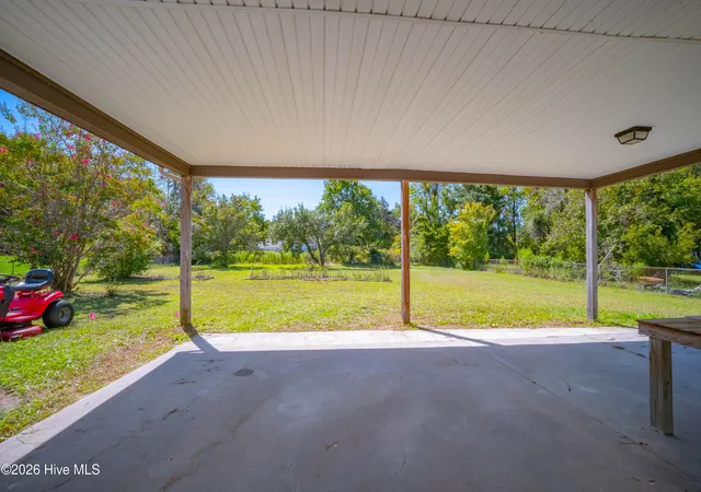 Photo 2 of Single family home for sale at 165 Copeland Ct, Hubert, NC 28539 | MLS# 100600672 | Listing updated on 2026-09-14