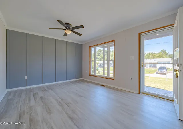 Photo 3 of Single family home for sale at 165 Copeland Ct, Hubert, NC 28539 | MLS# 100600672 | Listing updated on 2026-09-14
