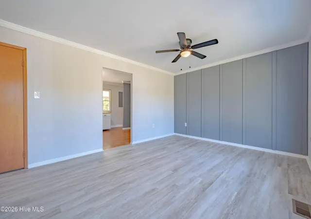 Photo 4 of Single family home for sale at 165 Copeland Ct, Hubert, NC 28539 | MLS# 100600672 | Listing updated on 2026-09-14