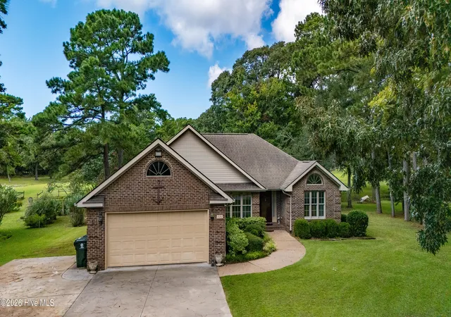 Single family home for sale at 220 Phillips Dr, Arapahoe, NC 28510 | MLS# 100600693