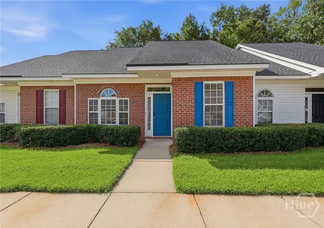 Photo 2 of Townhouse for sale at 6 Putters Pl, Savannah, GA 31419 | MLS# SA363889 | Listing updated on 2026-09-04