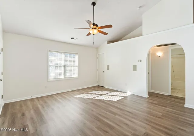 Photo 4 of Single family home for sale at 811 Grathwol Dr, Wilmington, NC 28405 | MLS# 100611215 | Listing updated on 2026-10-26