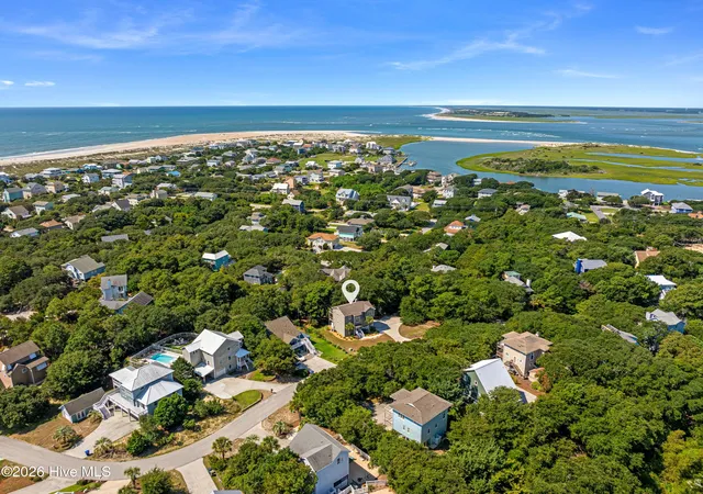 Photo 2 of Single family home for sale at 106 Wyndward Ct, Emerald Isle, NC 28594 | MLS# 100602315 | Listing updated on 2026-09-11