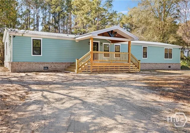 Photo 2 of Manufactured home for sale at 101 Canvasback Dr, Bloomingdale, GA 31302 | MLS# SA364480 | Listing updated on 2026-09-13