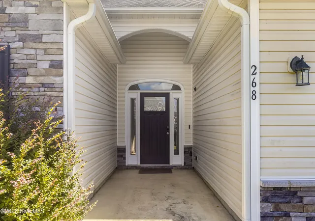Photo 3 of Single family home for sale at 268 Cuddy Ct, Sneads Ferry, NC 28460 | MLS# 100600996 | Listing updated on 2026-09-09