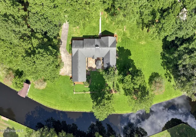 Photo 2 of Single family home for sale at 105 Dogwood Trl, Elizabeth City, NC 27909 | MLS# 100602681 | Listing updated on 2026-09-11