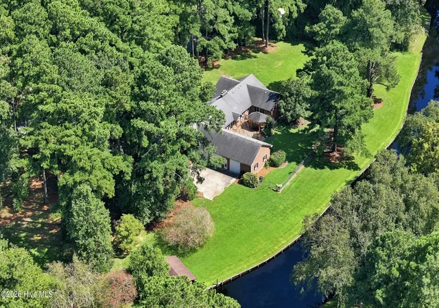 Photo 3 of Single family home for sale at 105 Dogwood Trl, Elizabeth City, NC 27909 | MLS# 100602681 | Listing updated on 2026-09-11