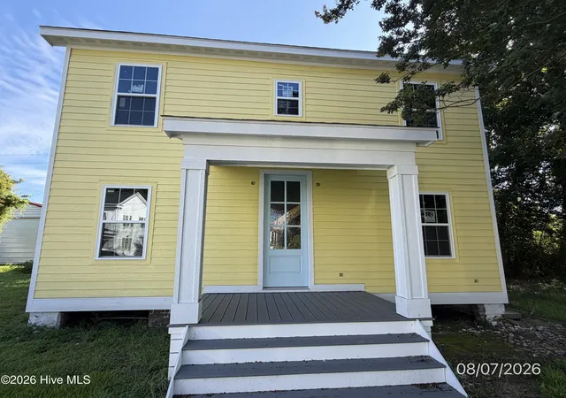 Photo 1 of Single family home for sale at 502 E Burgess St, Elizabeth City, NC 27909 | MLS# 100600779 | Listing updated on 2026-09-16