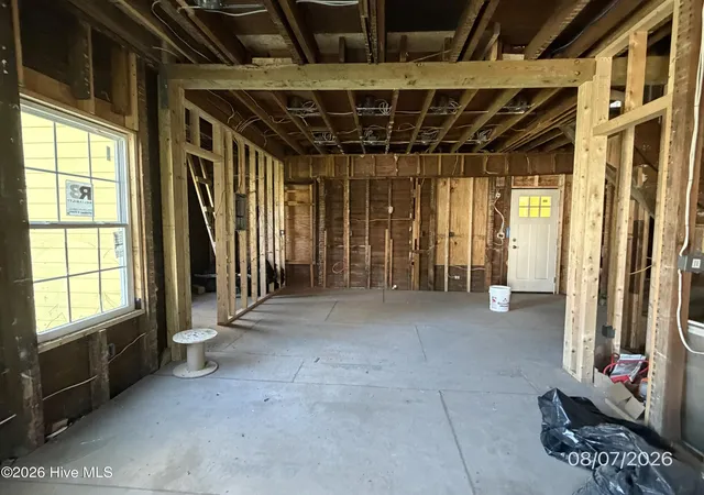 Photo 4 of Single family home for sale at 502 E Burgess St, Elizabeth City, NC 27909 | MLS# 100600779 | Listing updated on 2026-09-16