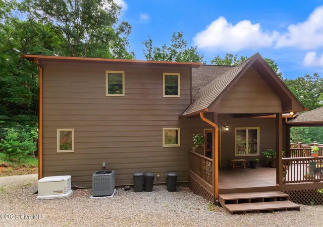 Photo 2 of Single family home for sale at 390 Timberwood Hills Rd, Murphy, NC 28906 | MLS# 100592013 | Listing updated on 2026-09-07