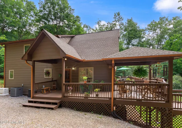 Photo 3 of Single family home for sale at 390 Timberwood Hills Rd, Murphy, NC 28906 | MLS# 100592013 | Listing updated on 2026-09-07