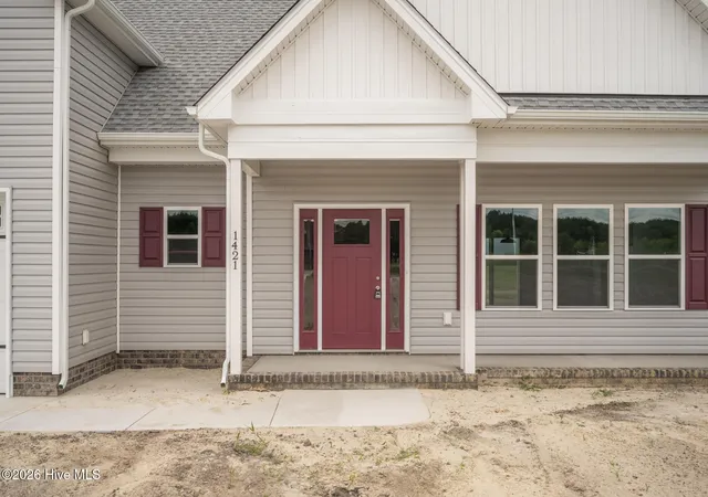 Photo 3 of Single family home for sale at 150 Sharber Ln, Elizabeth City, NC 27909 | MLS# 100577321 | Listing updated on 2026-09-04