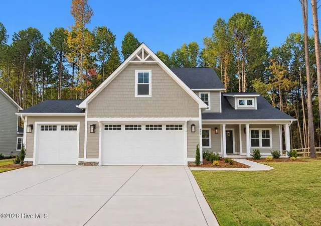Single family home for sale at 612 Gregory St, Carthage, NC 28327 | MLS# 100592347