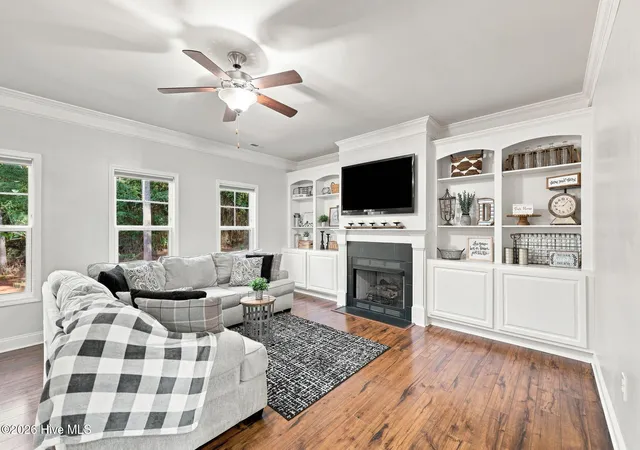 Photo 3 of Single family home for sale at 815 Paul Mccain Rd, Aberdeen, NC 28315 | MLS# 100587756 | Listing updated on 2026-10-12
