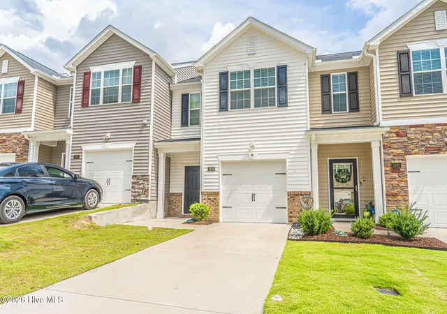 Photo 2 of Townhouse for sale at 1802 Gracie Ln, Carthage, NC 28327 | MLS# 100600742 | Listing updated on 2026-09-06