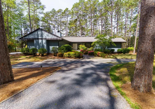 Photo 1 of Single family home for sale at 185 Ponte Vedra Dr, Pinehurst, NC 28374 | MLS# 100600557 | Listing updated on 2026-09-03