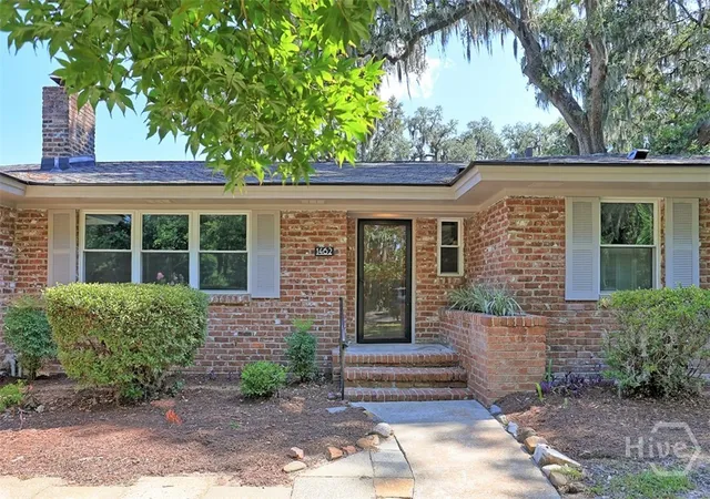 Photo 3 of Single family home for sale at 1462 Marlborough Way, Savannah, GA 31406 | MLS# SA359281 | Listing updated on 2026-09-08