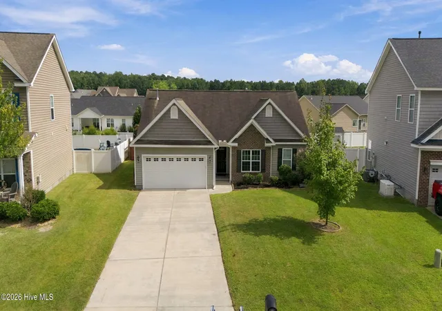Photo 3 of Single family home for sale at 304 Lynden Ln, New Bern, NC 28560 | MLS# 100603193 | Listing updated on 2026-09-12