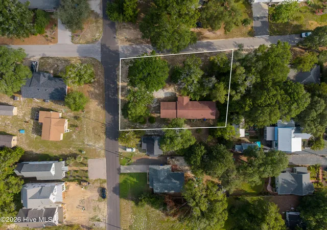 Photo 3 of Single family home for sale at 415 W Owens St, Southport, NC 28461 | MLS# 100599405 | Listing updated on 2026-09-04