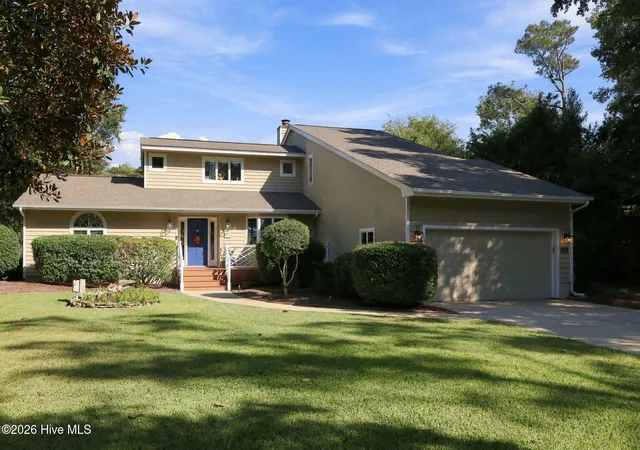 Photo 4 of Single family home for sale at 152 Arborvitae Dr, Atlantic Beach, NC 28512 | MLS# 100609265 | Listing updated on 2026-10-26