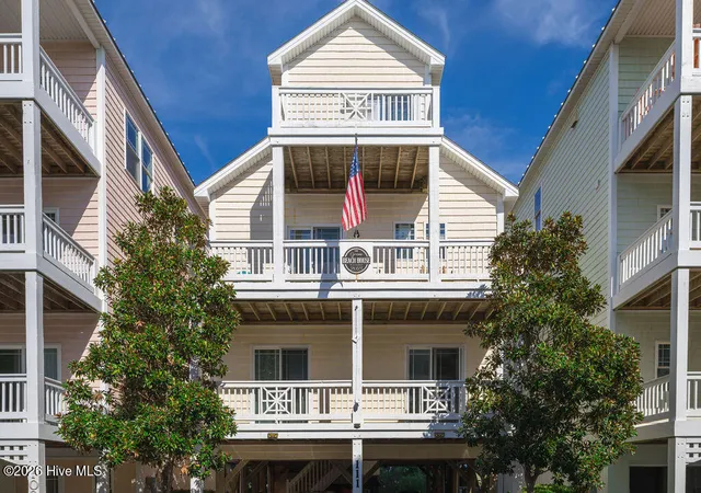 Photo 2 of Single family home for sale at 111 Coastal Cay, Surf City, NC 28445 | MLS# 100603568 | Listing updated on 2026-09-15