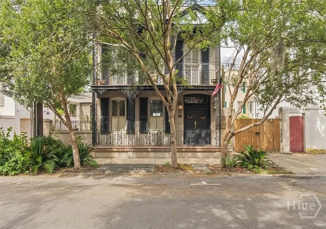 Single family home for sale at 439 Abercorn St, Savannah, GA 31401 | MLS# SA364308