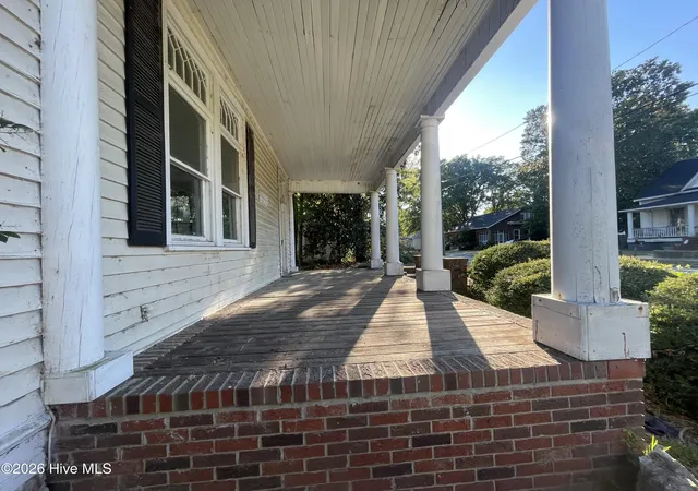 Photo 3 of Single family home for sale at 211 White Oak St, Thomson, GA 30824 | MLS# 100600780 | Listing updated on 2026-09-16