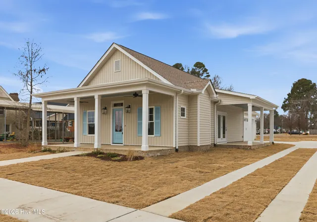 Photo 4 of Single family home for sale at 112 Mason St, Princeton, NC 27569 | MLS# 100601102 | Listing updated on 2026-09-27
