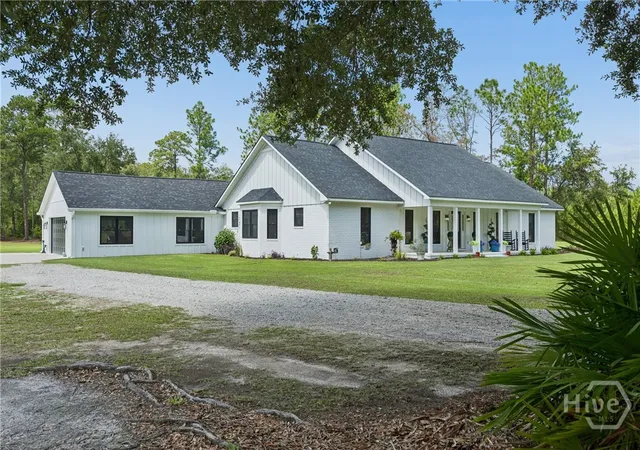 Photo 1 of Single family home for sale at 5087 Ga Hwy 119 N, Pembroke, GA 31321 | MLS# SA363625 | Listing updated on 2026-09-08