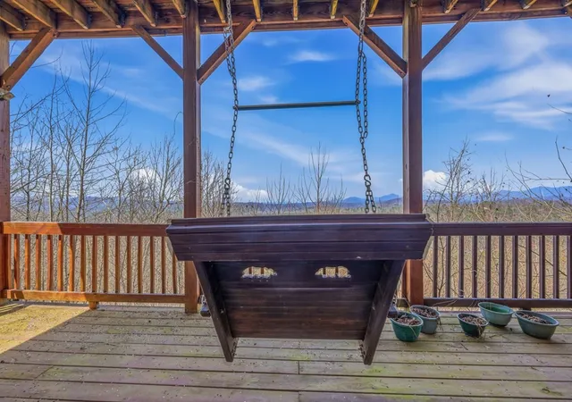 Photo 4 of Single family home for sale at 729 Canterbury Rd, Murphy, NC 28906 | MLS# 98544641 | Listing updated on 2026-09-15