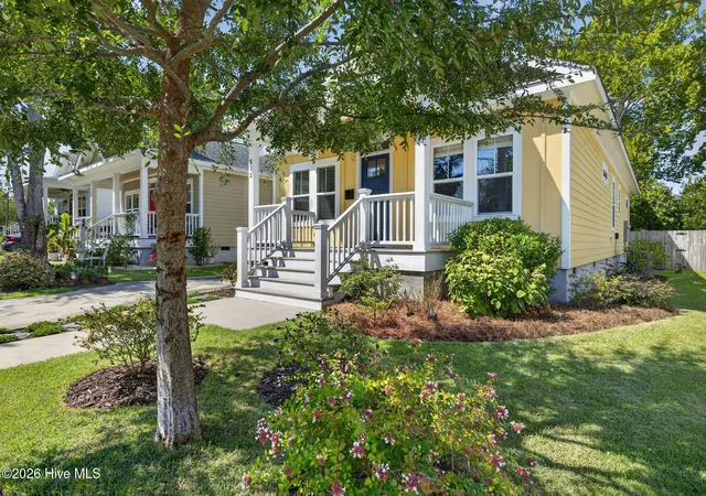 Photo 3 of Single family home for sale at 512 S 18th Street, Wilmington, NC 28403 | MLS# 100601588 | Listing updated on 2026-09-08