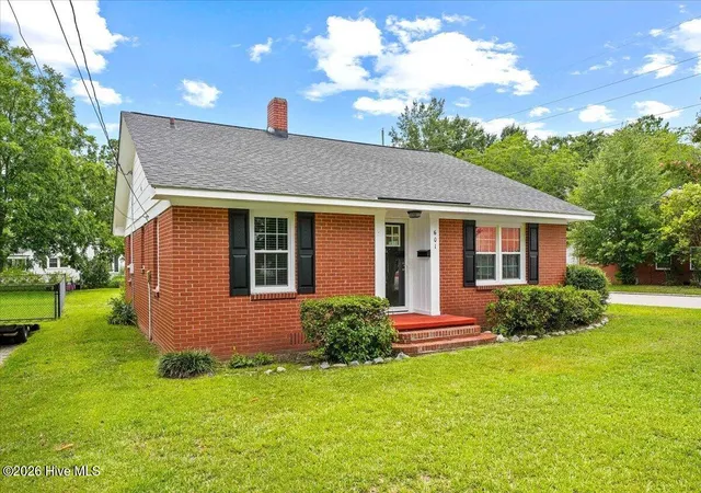 Photo 1 of Single family home for sale at 601 E 8th Street, Washington, NC 27889 | MLS# 100591502 | Listing updated on 2026-09-03