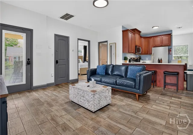Photo 3 of Single family home for sale at 3222 Oakwood Dr, Savannah, GA 31404 | MLS# SA366570 | Listing updated on 2026-10-16