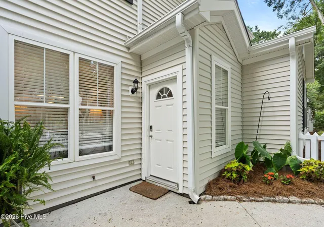 Listing Photo 5 - Condo for sale in building located at 5813 Wrightsville Ave, Wilmington, NC 28403 - Unit #Apt 147