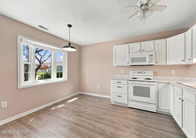 Photo 3 of Townhouse for sale at 1001 Courtyard E, Beaufort, NC 28516 | MLS# 100603055 | Listing updated on 2026-09-11
