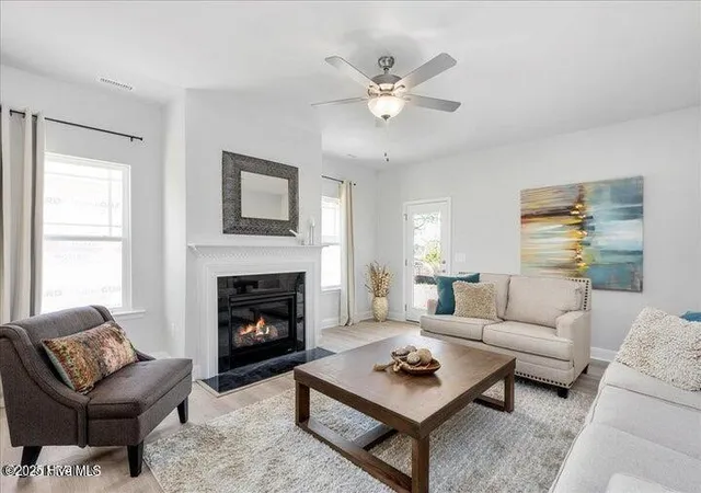 Photo 4 of Single family home for sale at 204 Shoal Ln, New Bern, NC 28562 | MLS# 100601816 | Listing updated on 2026-09-28