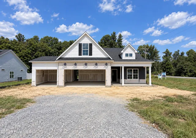 Photo 1 of Single family home for sale at 20 Yardley Dr, Smithfield, NC 27577 | MLS# 100591846 | Listing updated on 2026-09-20