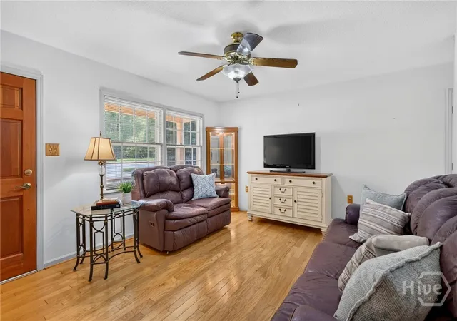 Photo 4 of Single family home for sale at 615 Walthour Rd, Savannah, GA 31410 | MLS# SA361076 | Listing updated on 2026-09-13