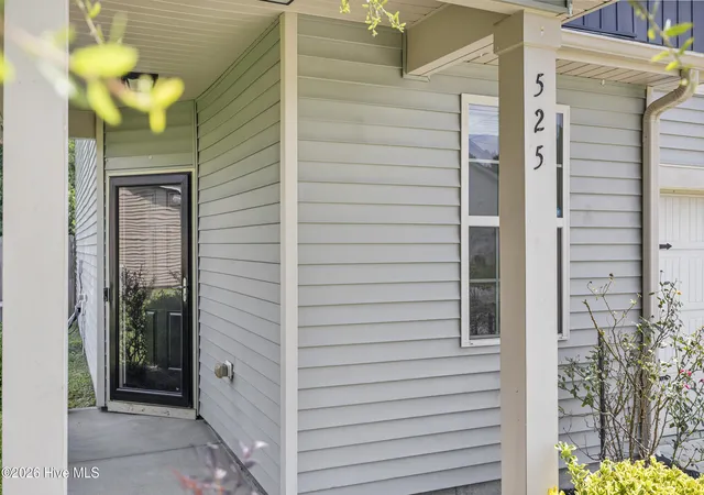 Photo 4 of Single family home for sale at 525 Shelmore Ln, Jacksonville, NC 28540 | MLS# 100601275 | Listing updated on 2026-09-04